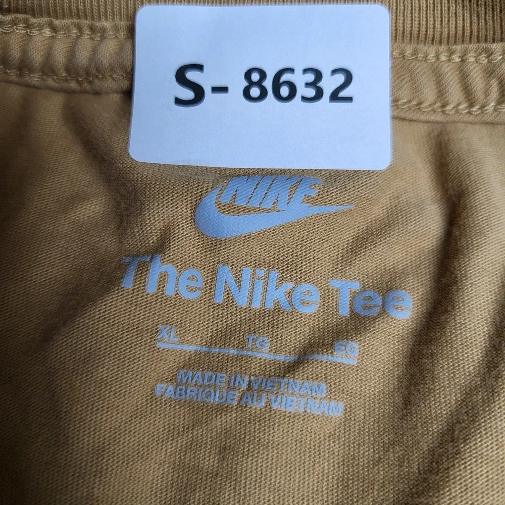 Nike Boy Shirt XL Tan Graphic Nike Swoosh The Tee Logo Short Sleeve